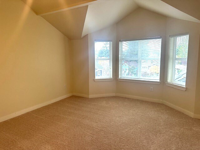 Building Photo - 3633 Wallingford Ave N