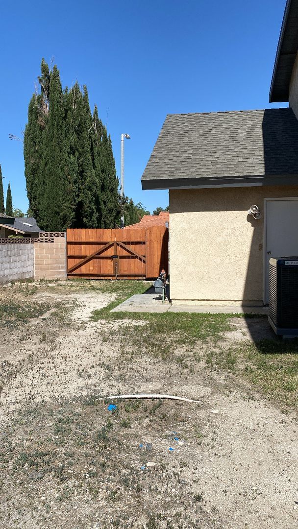 Building Photo - Very Spacious West Lancaster Home