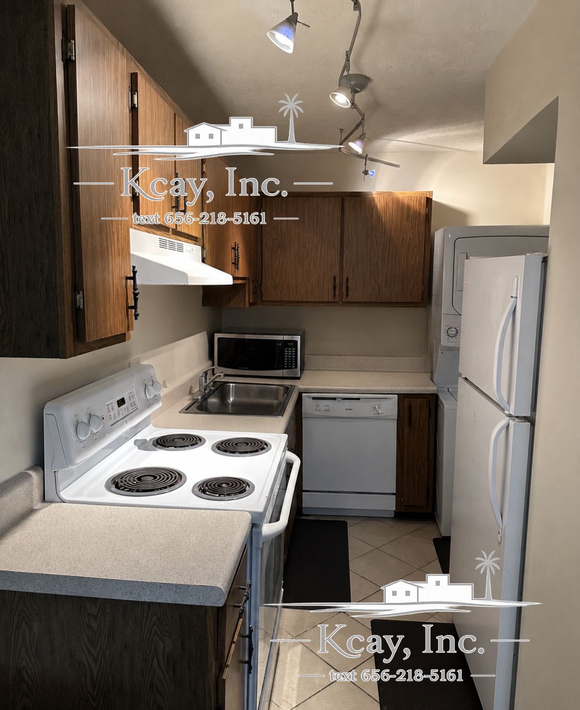 Building Photo - 101 Pompano Dr SE