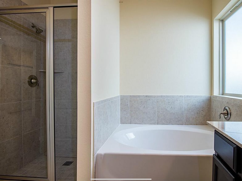 Building Photo - 7923 Ashford Trace Dr