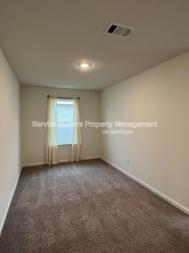 Building Photo - 4370 Jitterbug St