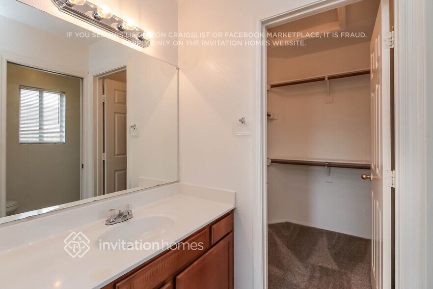 Building Photo - 3936 W Camino Del Rio