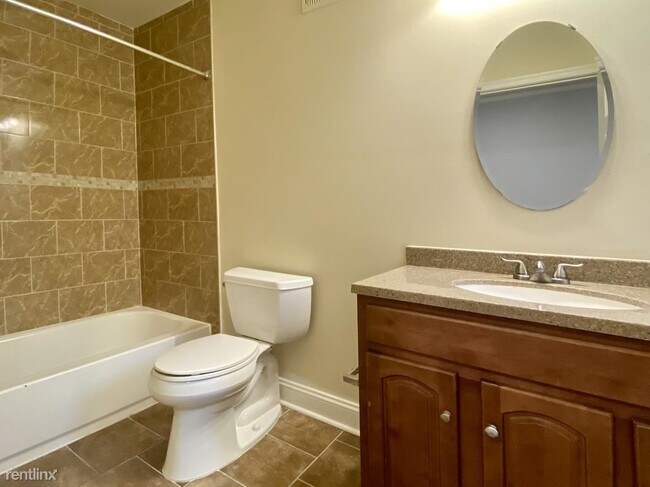 Building Photo - 6 br, 3 bath Apartment - 3033 W Berks St