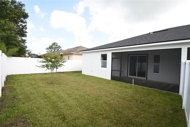 Building Photo - 18 Wood Amber Ln
