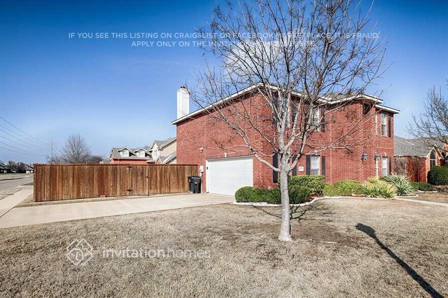 Building Photo - 12016 Riviera Rd