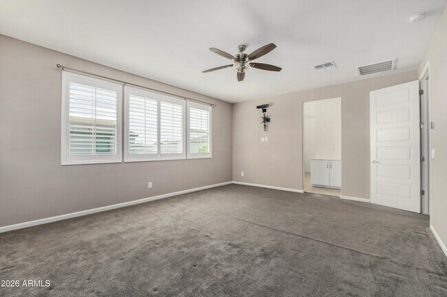 Building Photo - 1527 W Windhaven Ave