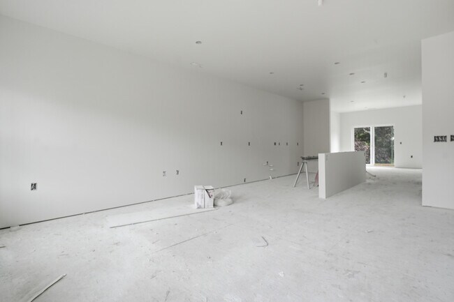 Building Photo - 119 Kettle Moraine Dr S