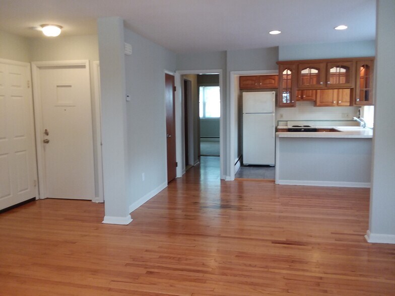 Building Photo - 1227 Drexel Ave
