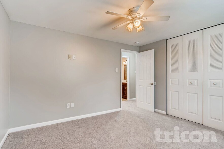 Building Photo - 329 Kearney Dr