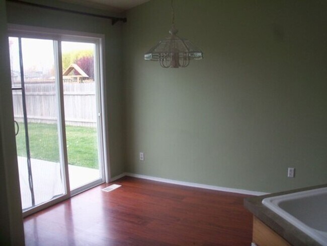 Building Photo - 3412 Manchester Dr