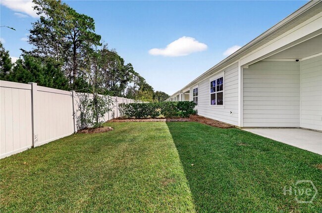 Building Photo - 170 Holloway Hl