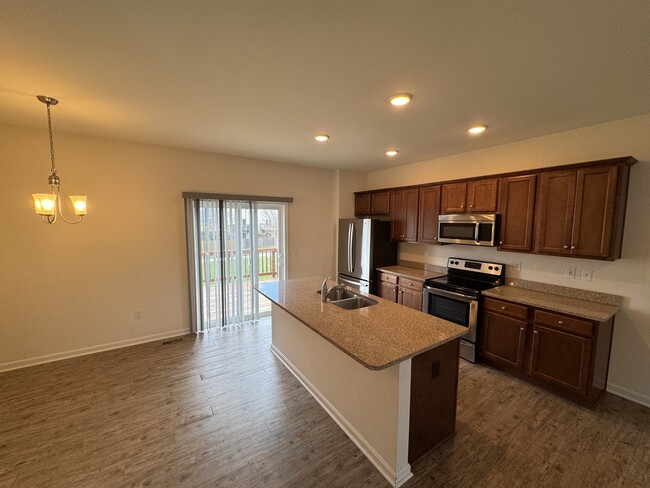 Building Photo - 172 Drexel Ct