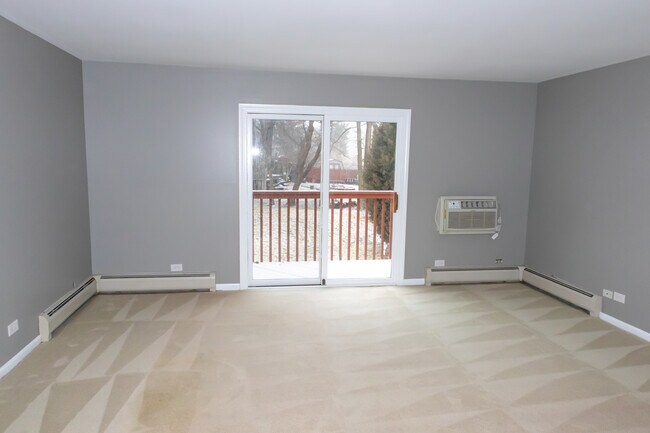 Building Photo - 15858 W Marie Ave