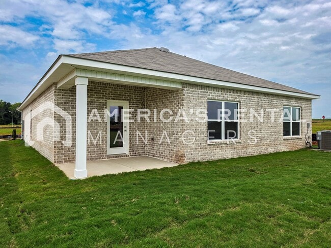 Building Photo - 107 Samuel Nash Dr
