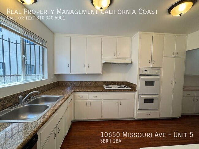 Building Photo - 10650 Missouri Ave
