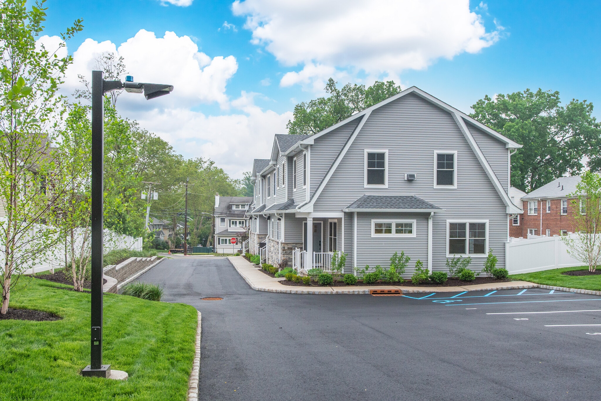 Building Photo - 360 Orange Rd