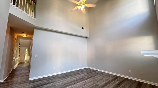 Building Photo - 515 Weathervane Ct