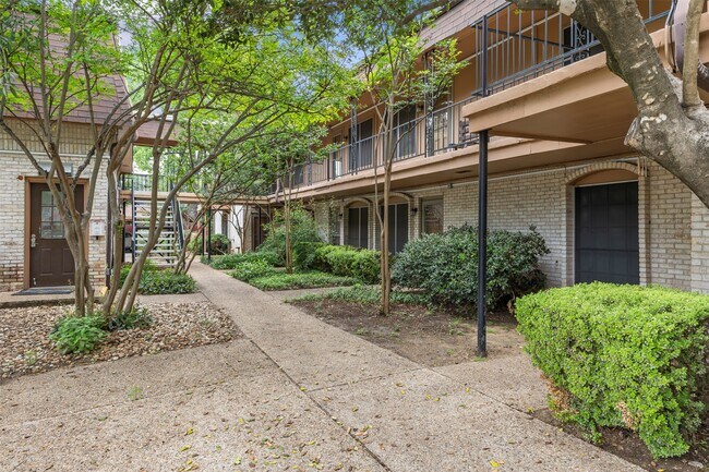 Building Photo - 7801 Shoal Creek Blvd