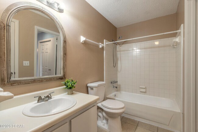 Building Photo - 1600 Big Tree Rd