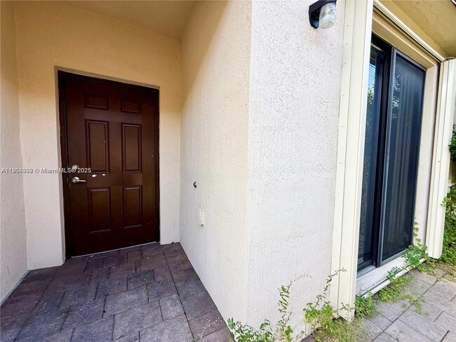 Building Photo - 3472 SE 3rd St