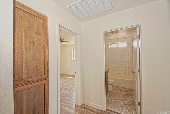 Building Photo - 8435 Buena Vista Ave