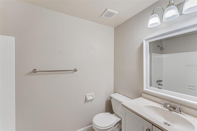 Building Photo - 16017 Woodpine Dr