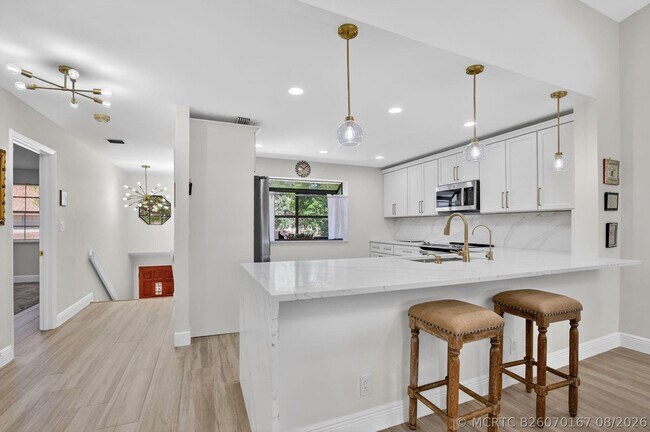 Building Photo - 7917 La Mirada Dr