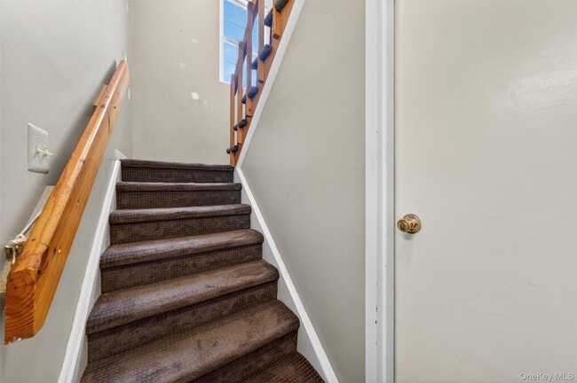 Building Photo - 3911 Whispering Hills Dr