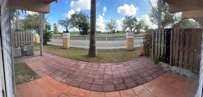 Building Photo - 14340 SW 57th Ln