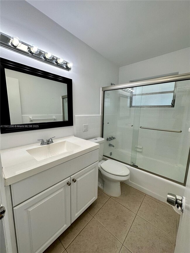 Building Photo - 4500 SW 42nd Terrace