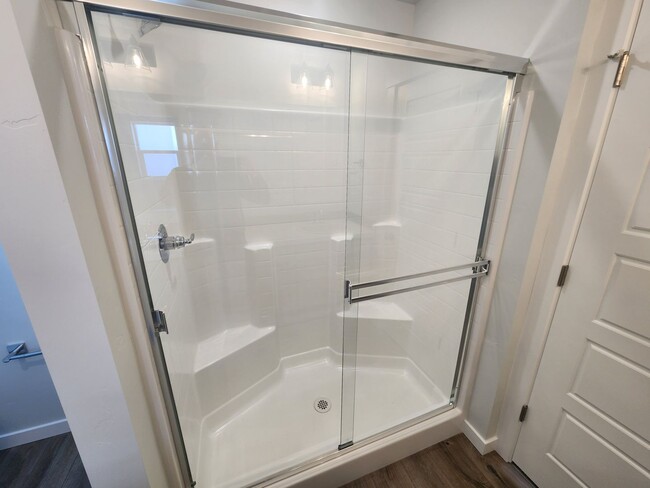 Building Photo - Brand New 4 bedroom in Star