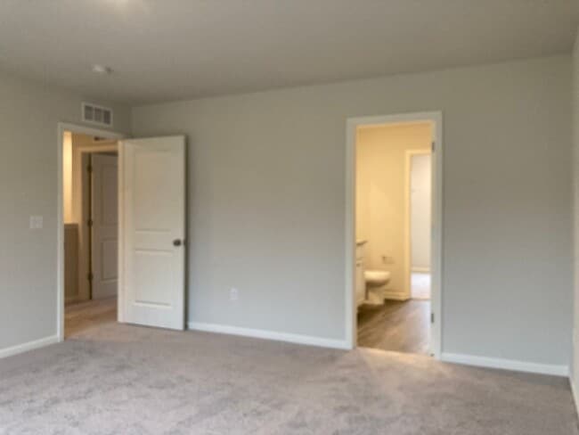 Building Photo - New & Improved Price!