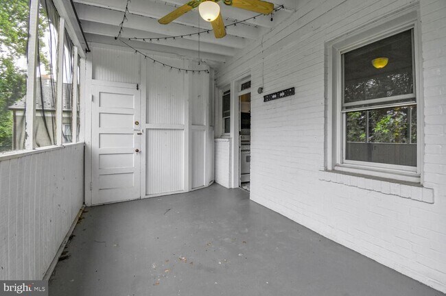 Building Photo - 4515 Avondale St