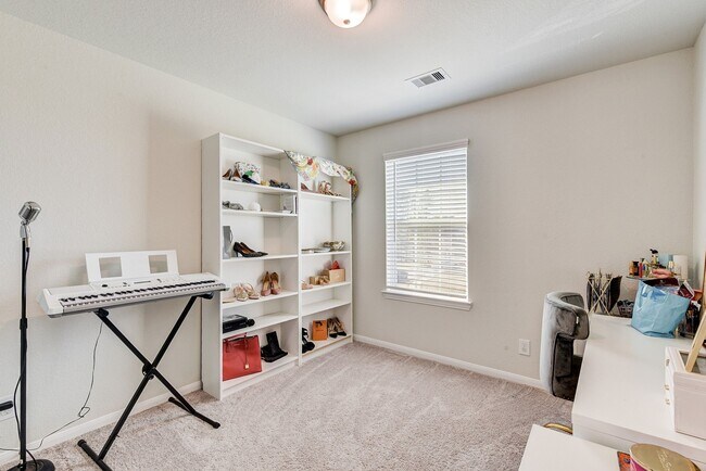 Building Photo - 18624 Birch Orch Ct