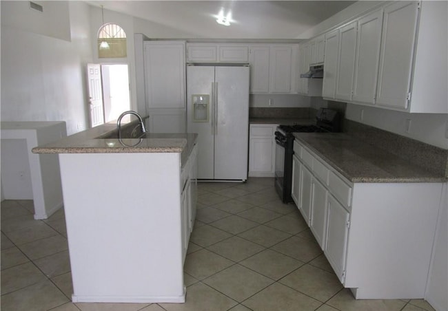 Building Photo - 3732 White Peppermint Dr