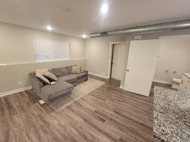 Building Photo - 2829 27th Ave S