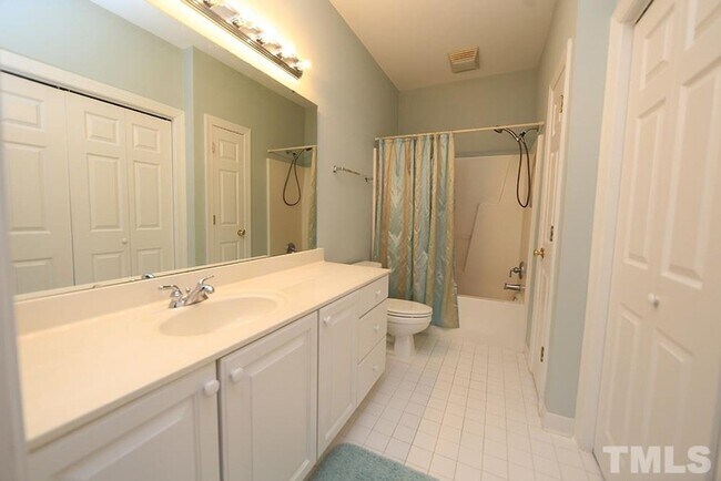 Building Photo - 524 Aberdeen Dr