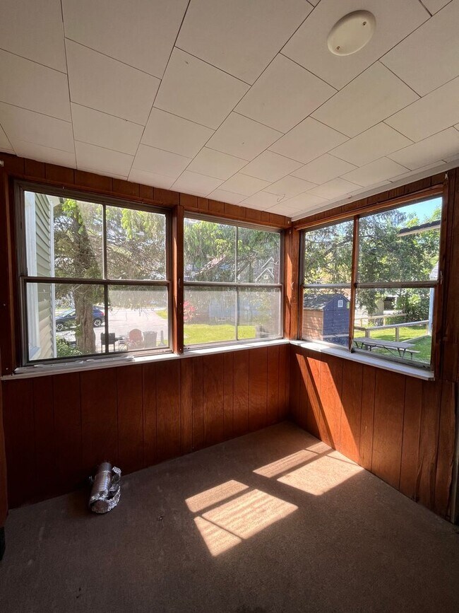 Building Photo - 1-3 Lincoln Ave