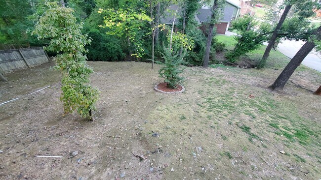 Building Photo - 1 Pine Way Ct