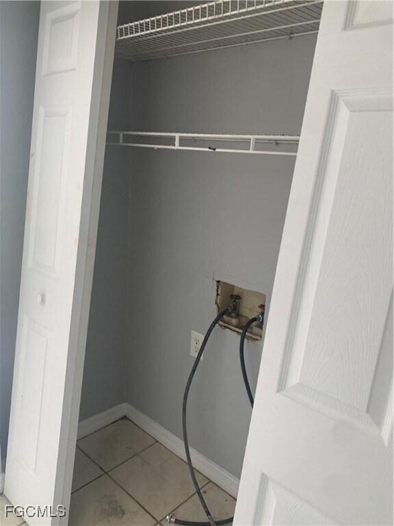 Building Photo - 650 Creuset Ave S