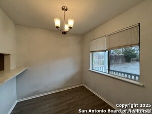 Building Photo - 311 E San Antonio Ave