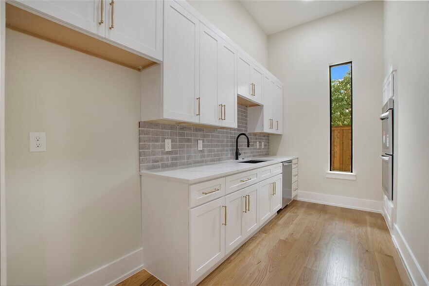 Building Photo - 4208 Allencrest Ln