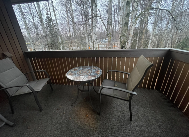 Building Photo - Fully Furnished Foxridge Condo! 2 bedroom/...