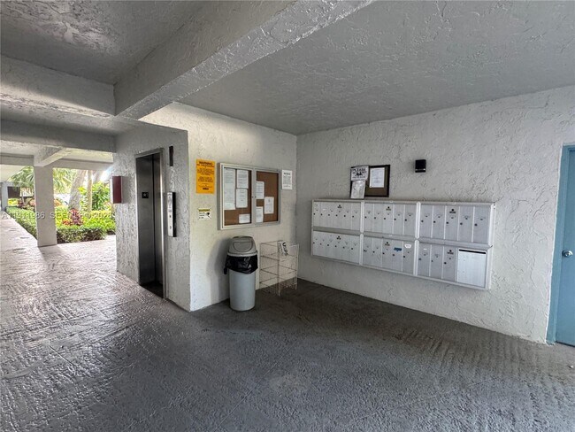 Building Photo - 1752 NW 3rd Terrace