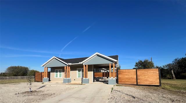 Building Photo - 615 Luxton St