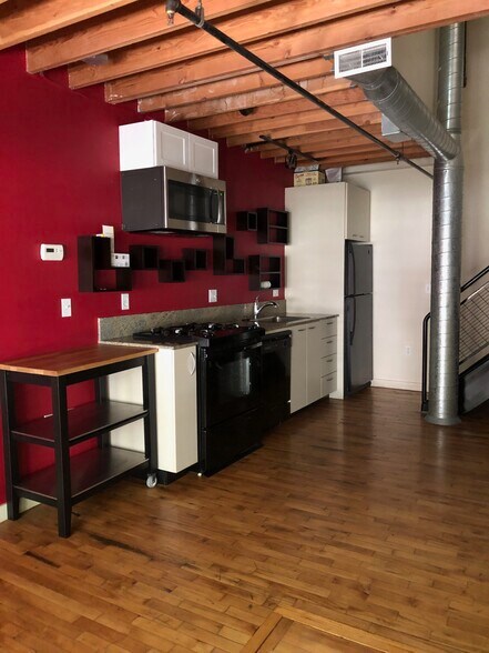 Building Photo - 346 Pierpont Avenue