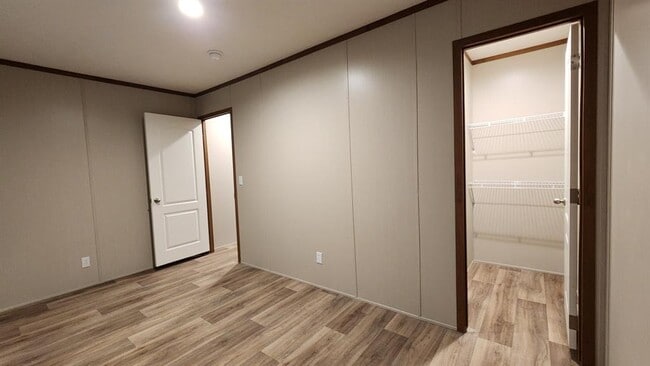 Building Photo - 124 Lincoln Dr