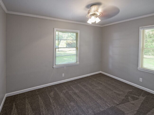 Building Photo - 5360 Blackwell St