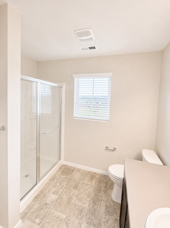Building Photo - 18505 Alpine Way E