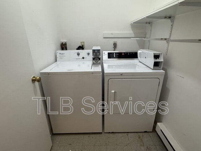 Building Photo - 15927 PA-407